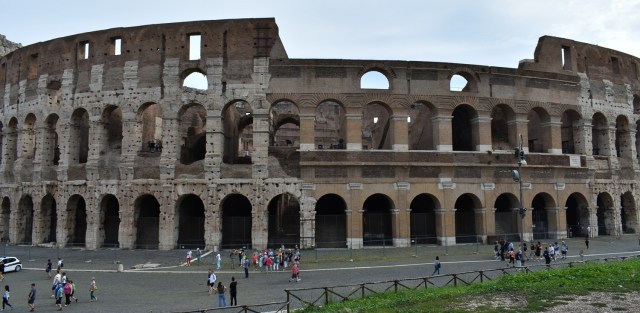 Colosseum wide